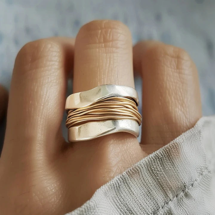 Anillo Hilos Dorados en Plata Vintage