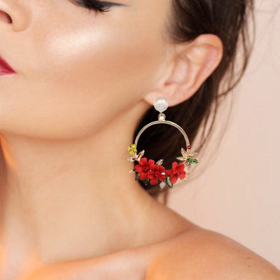 Aretes de Flores y Perlas en Oro