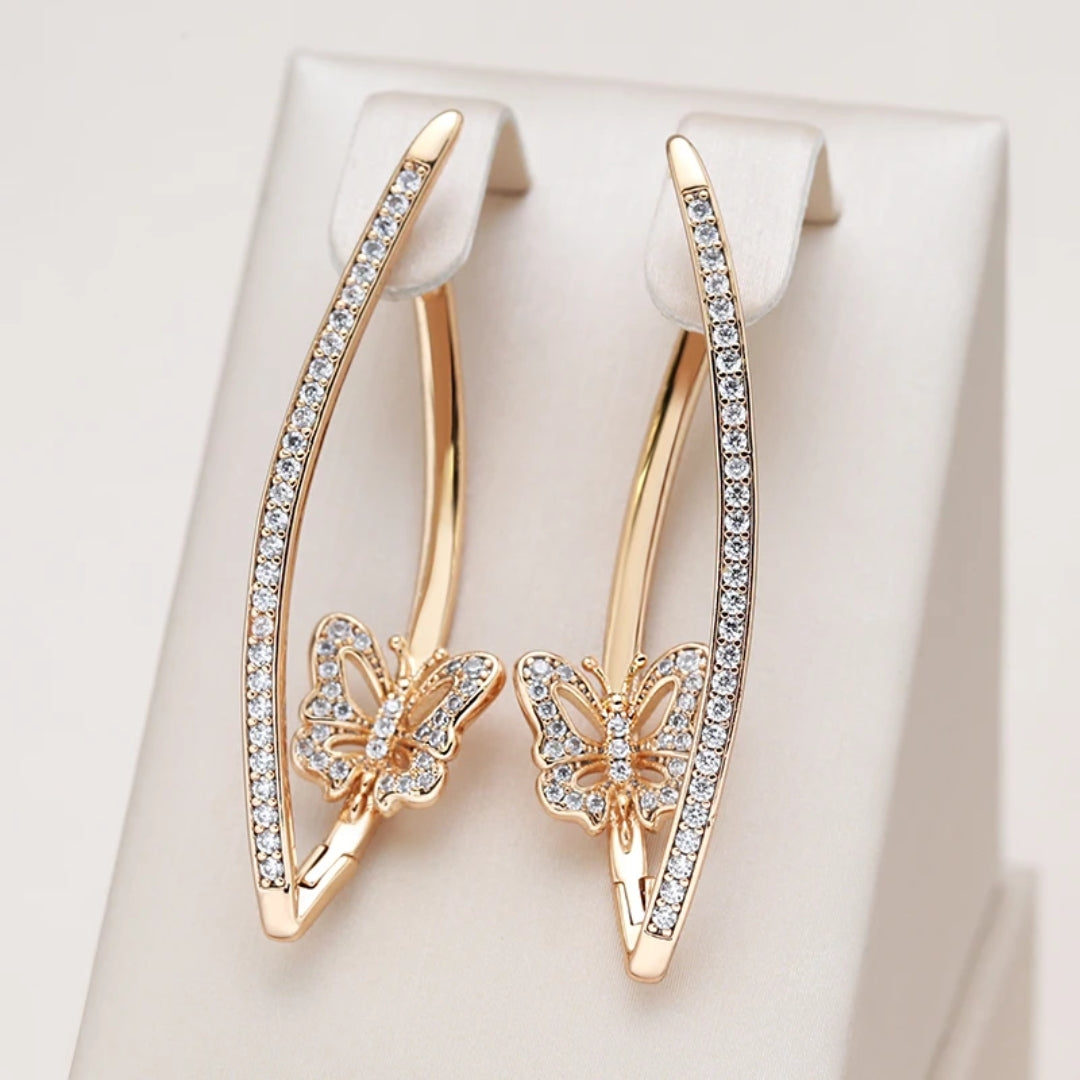 Aretes Elegantes de Mariposa Brillante