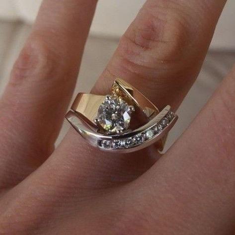 Anillo Irregular en Oro y Plata Brillante Vintage