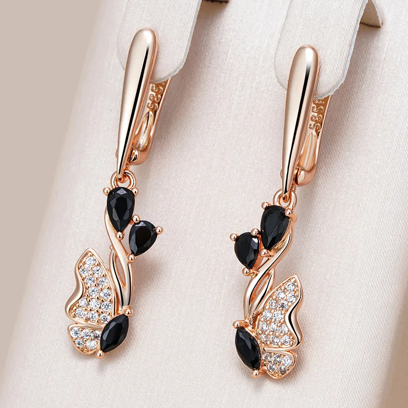 Aretes Elegantes con Cristales Negros