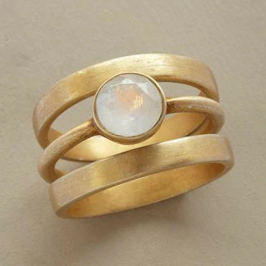 Anillo en Oro con Cristal Blanco Vintage