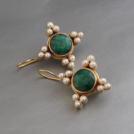 Aretes de Perlas y Cristal Verde Vintage